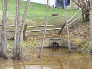 Stormwater - Failed safety fence around a wet pond